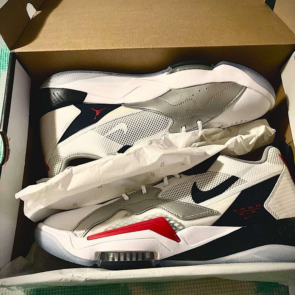 Brand new never been worn  Jordan 92 Olympics great shoes